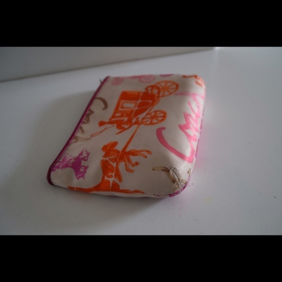 Coach hand bag/pouch/clutch - Picture 4 of 4